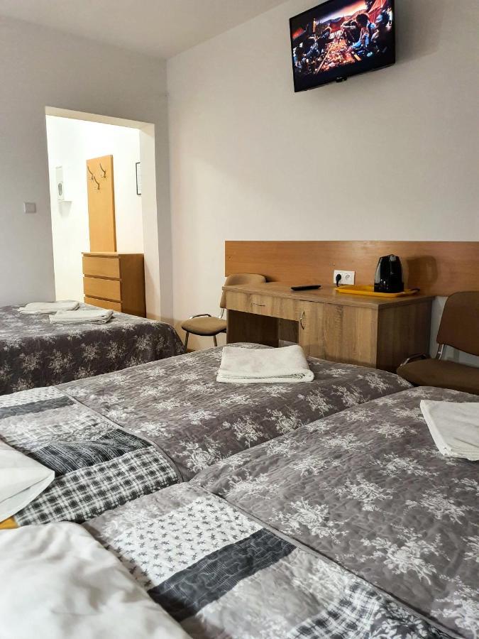 Astoria Apartment Dabki Ngoại thất bức ảnh