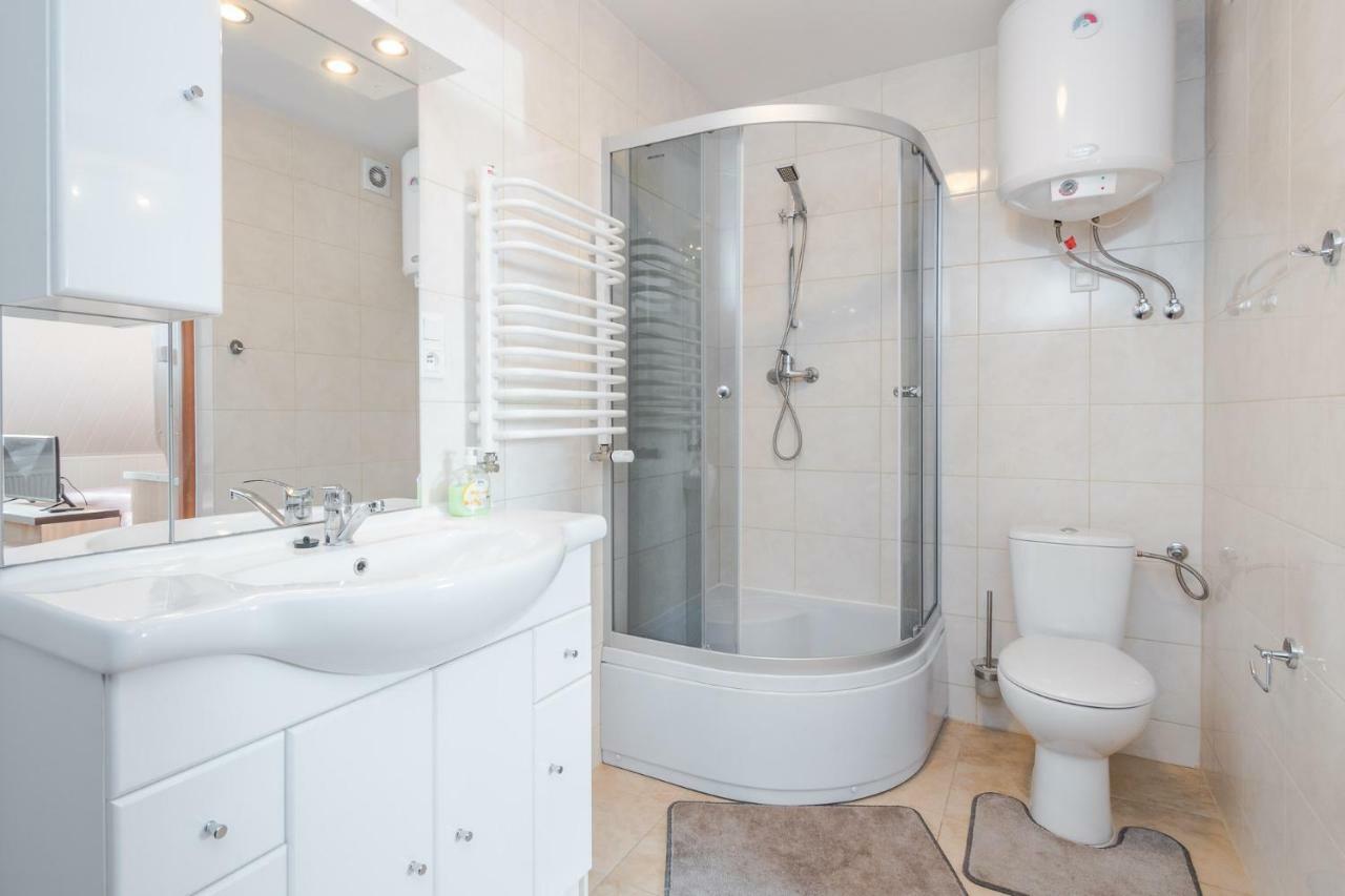Astoria Apartment Dabki Ngoại thất bức ảnh